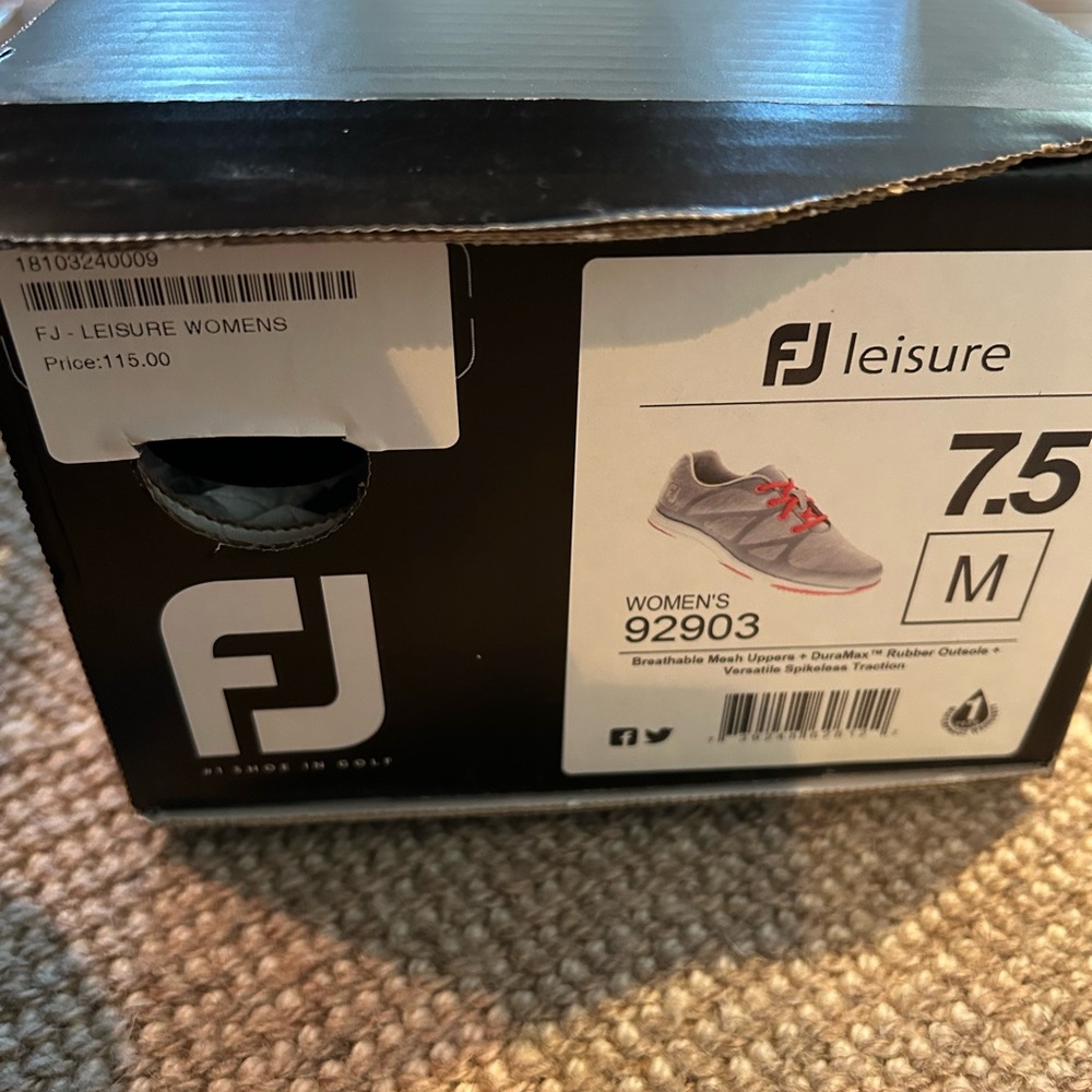 FootJoy Leisure Spikeless Golf Shoes - Picture 5 of 5
